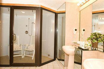 Sybaris Pool Suites Frankfort - Adults Only Exteriér fotografie